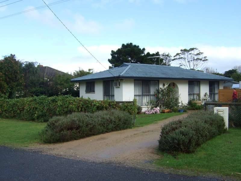 10 Violet Street, Rosebud West VIC 3940