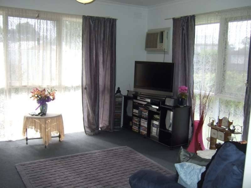 10 Violet Street, Rosebud West VIC 3940