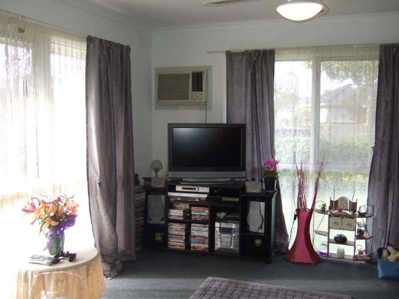 10 Violet Street, Rosebud West VIC 3940