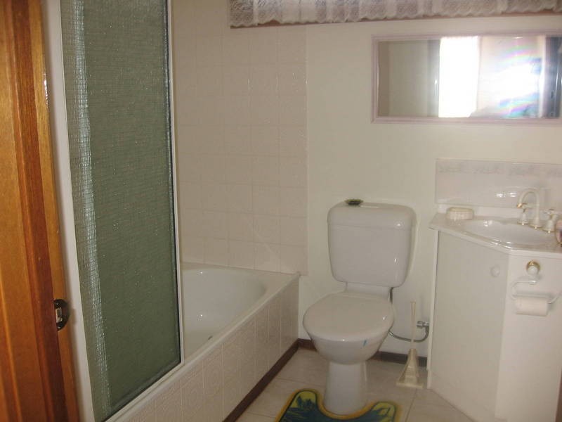 26 Fifth Avenue, Rosebud VIC 3939