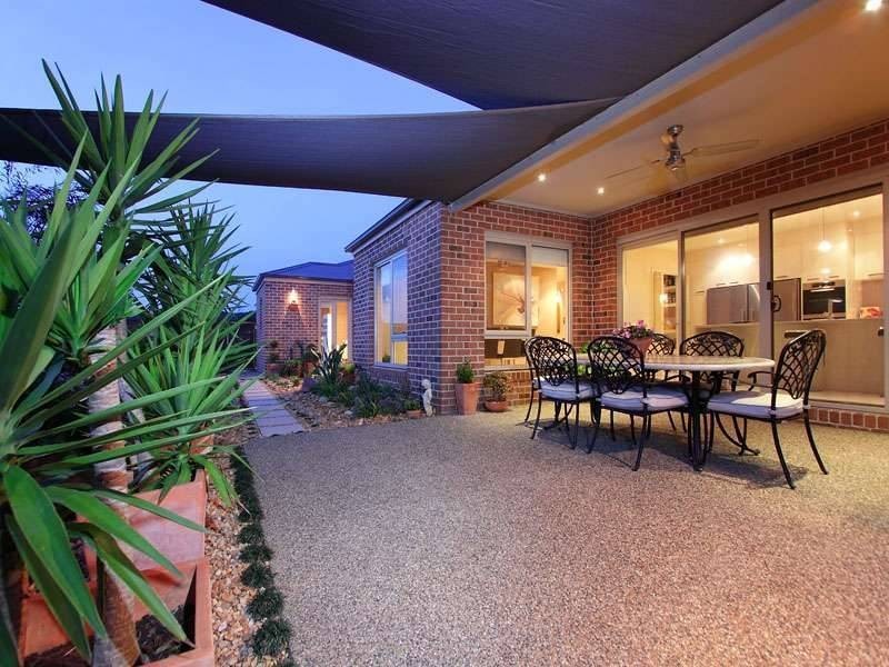 3 Parkedge Circuit, Rosebud VIC 3939