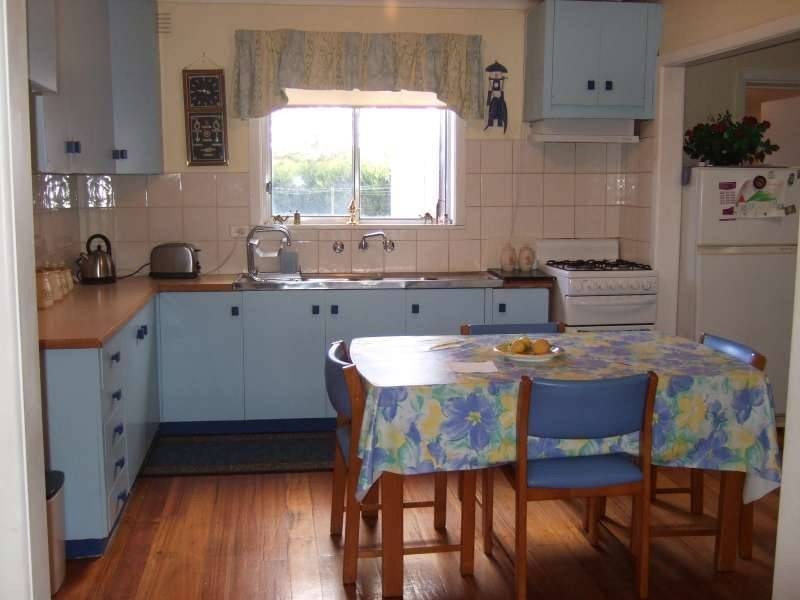 42 Plain St, Tootgarook VIC 3941