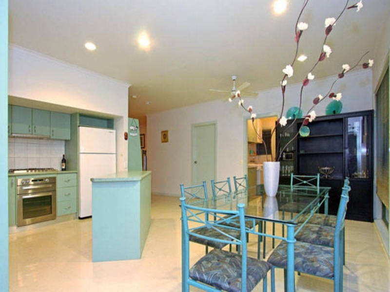 4 Victoria Street, Safety Beach VIC 3936