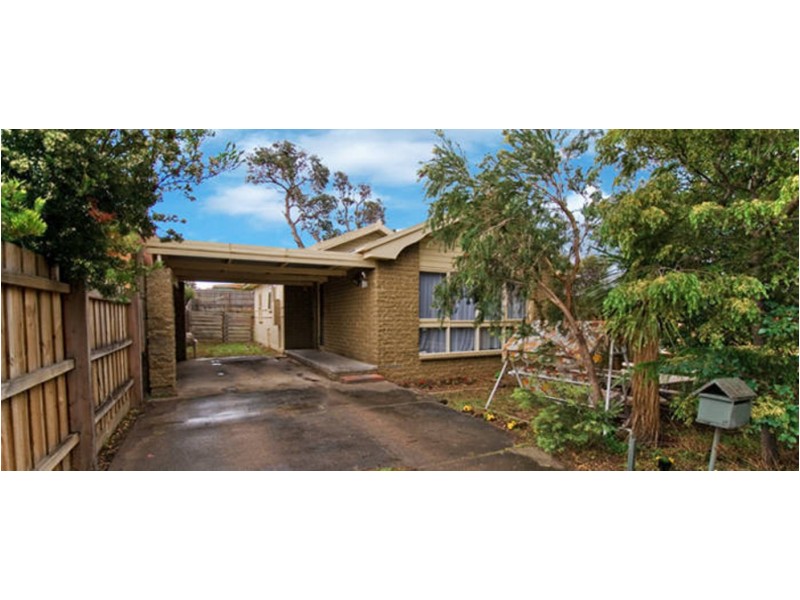 112 Fifth Ave, Rosebud VIC 3939