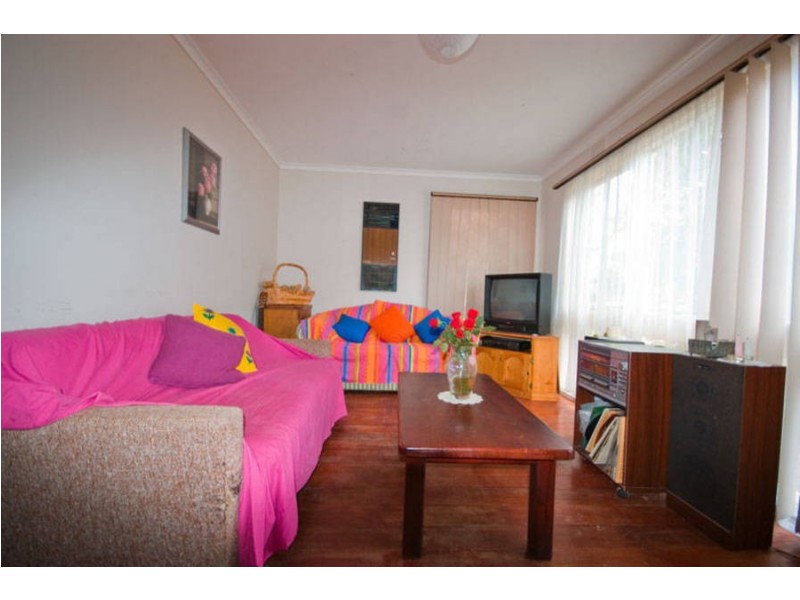 112 Fifth Ave, Rosebud VIC 3939