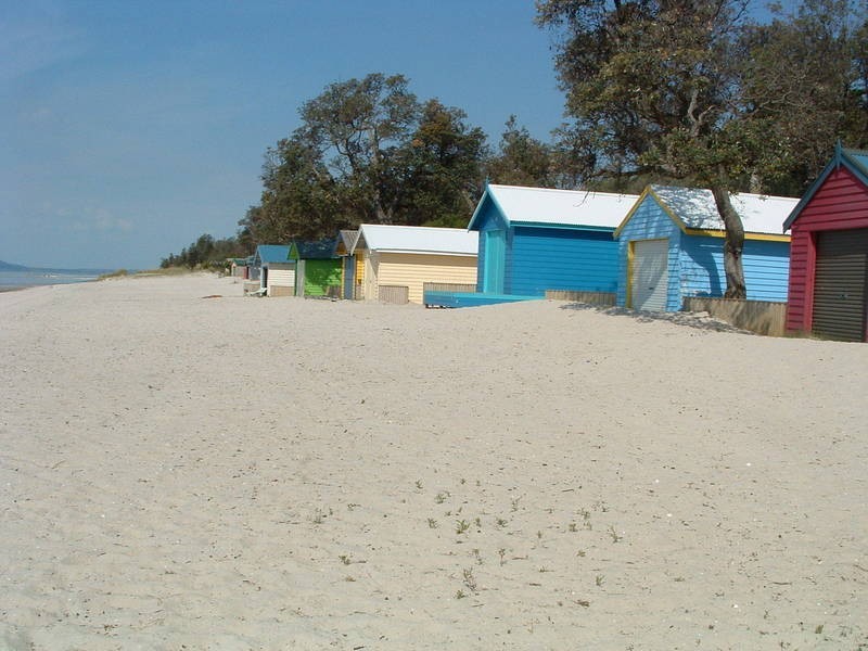 2 Leon Av, Rosebud VIC 3939