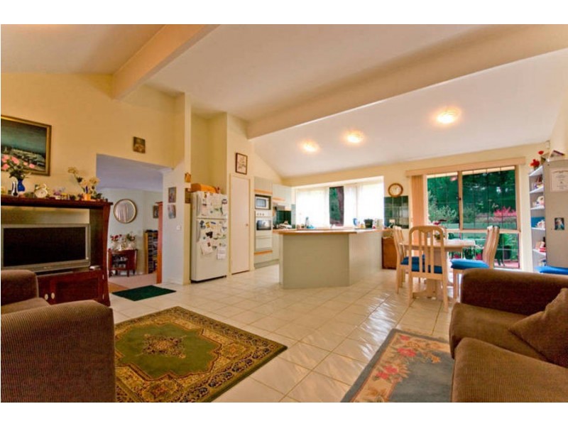 65 Carrathool Avenue, Rosebud VIC 3939