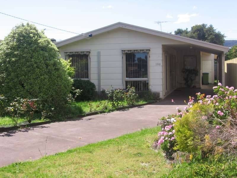 199 Seventh Avenue, Rosebud VIC 3939