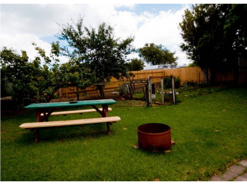 10 Moorfield Ave, Rosebud West VIC 3940