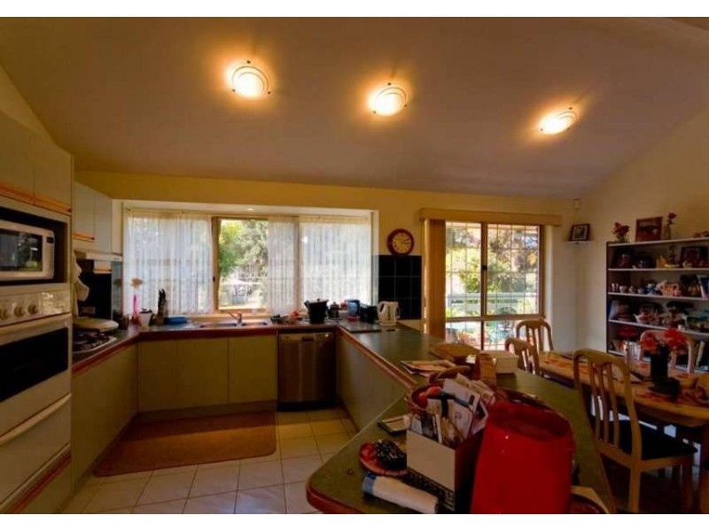 65 Carrathool Avenue, Rosebud VIC 3939