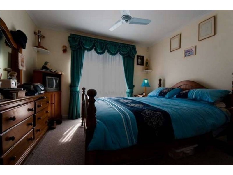 65 Carrathool Avenue, Rosebud VIC 3939