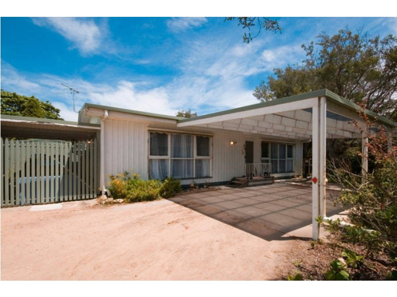 69 Broadway, Rosebud West VIC 3940