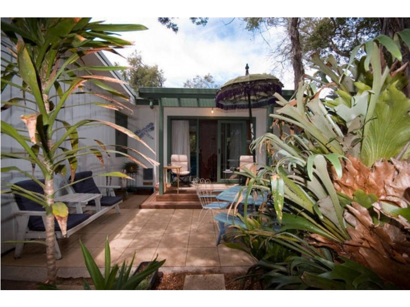 69 Broadway, Rosebud West VIC 3940