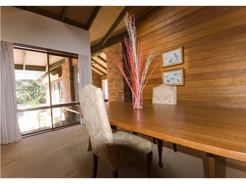 2 Carslake Avenue, Blairgowrie VIC 3942