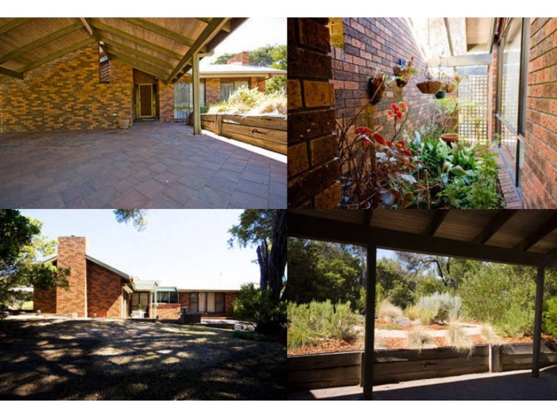 2 Carslake Avenue, Blairgowrie VIC 3942