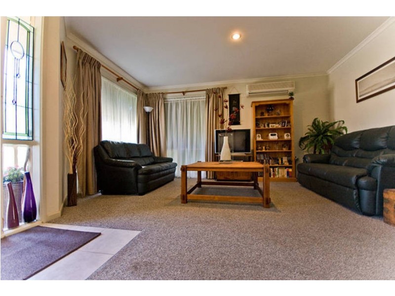 16 Pearl Crt, Tootgarook VIC 3941