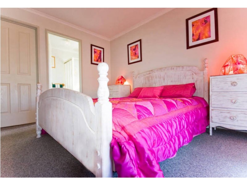 16 Pearl Crt, Tootgarook VIC 3941