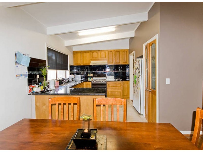 32 Deighton Drive, Rosebud VIC 3939