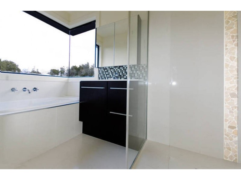 35 Violet Street, Rosebud West VIC 3940