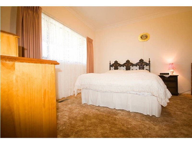 40 Grenville Grove, Rosebud West VIC 3940