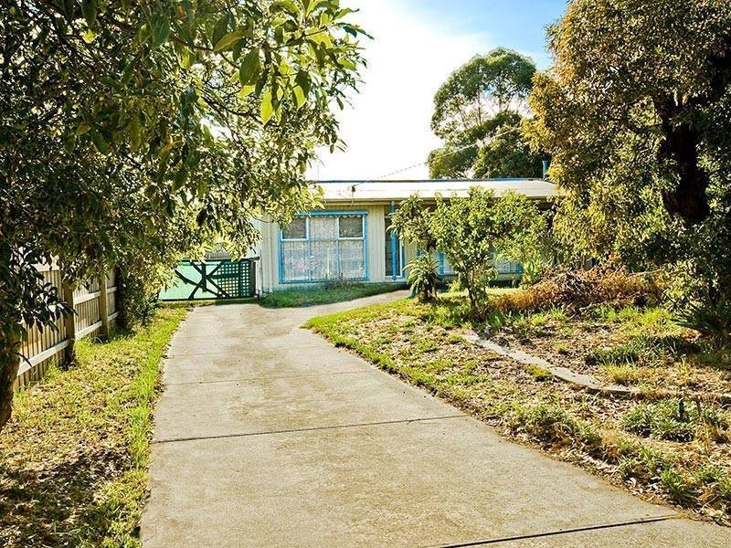 56 Swans Way, Rosebud West VIC 3940
