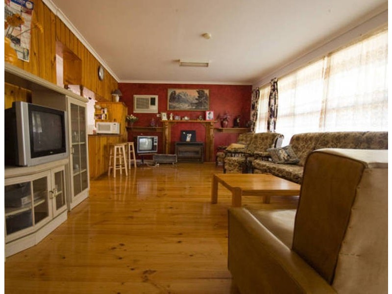 56 Swans Way, Rosebud West VIC 3940