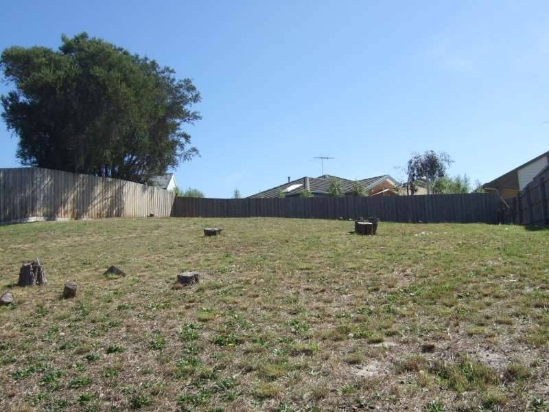 42 Besgrove Street, Rosebud VIC 3939