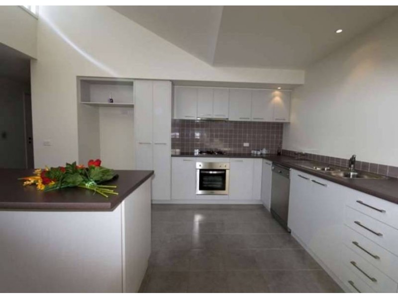 74 Hayes Avenue, Rosebud VIC 3939