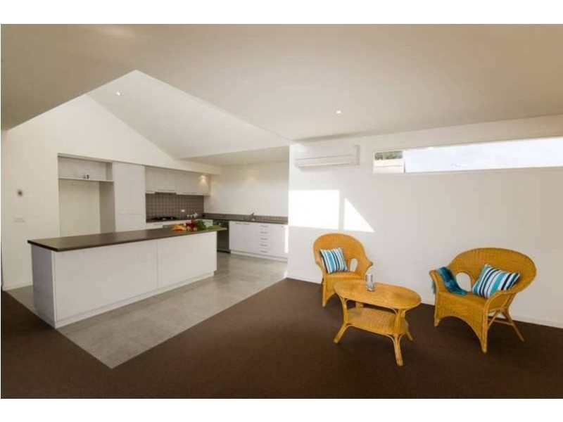 74 Hayes Avenue, Rosebud VIC 3939