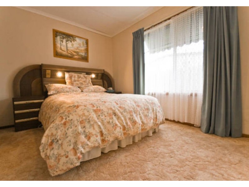 78 Swans Way, Rosebud West VIC 3940