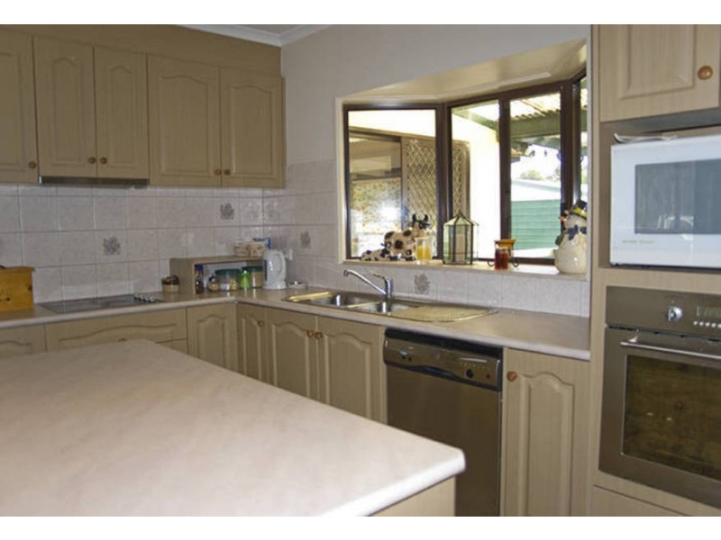 78 Swans Way, Rosebud West VIC 3940