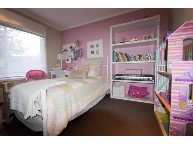 31 Cain Street, Rosebud West VIC 3940