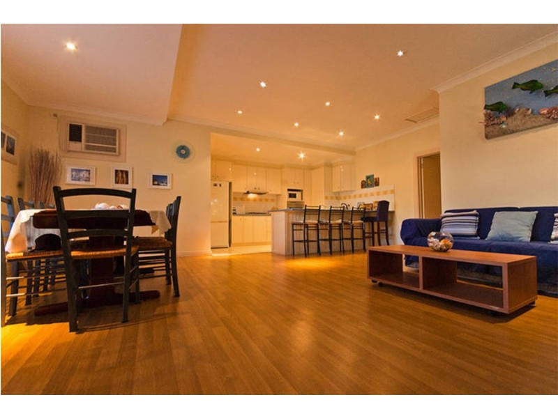 62 Florence Ave, Rosebud West VIC 3940