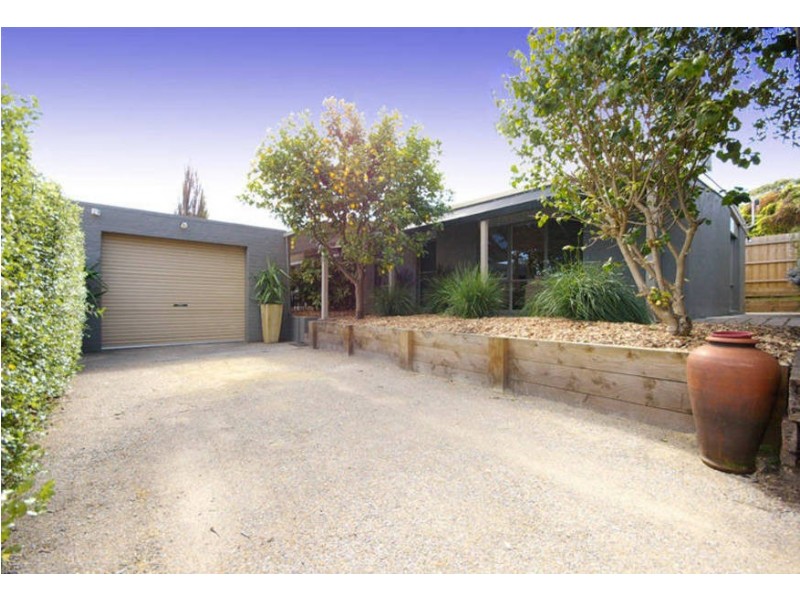 4 Sunningdale Road, Rosebud VIC 3939