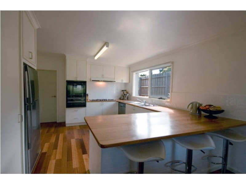 4 Sunningdale Road, Rosebud VIC 3939