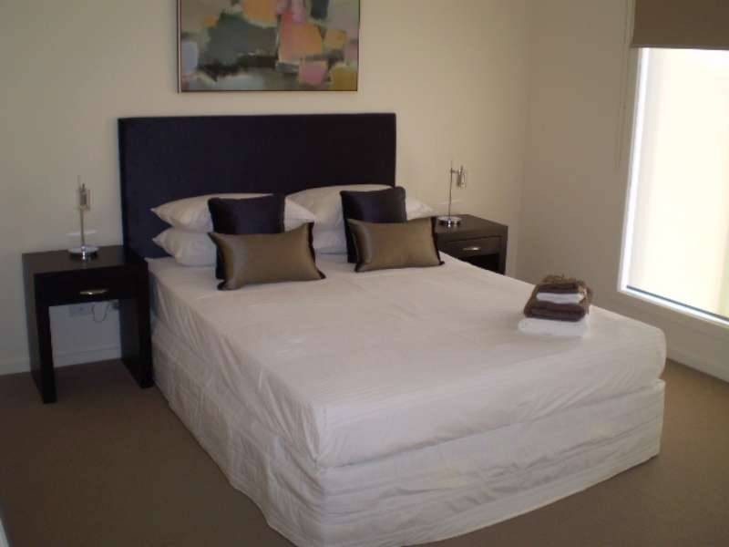 1/17 Hope Street, Rosebud VIC 3939