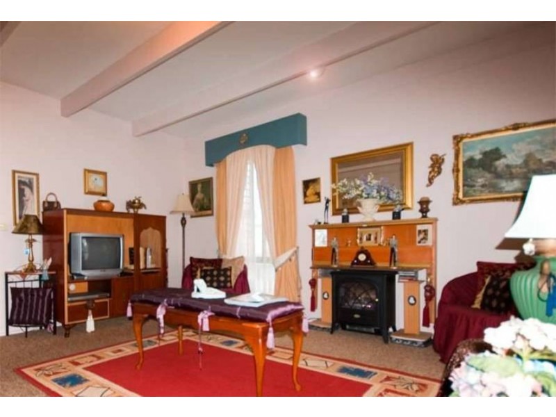 12 Dunsmuir Ave, Rosebud VIC 3939