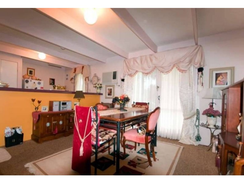 12 Dunsmuir Ave, Rosebud VIC 3939