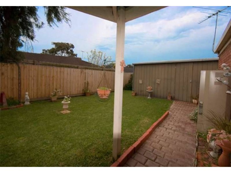 12 Dunsmuir Ave, Rosebud VIC 3939