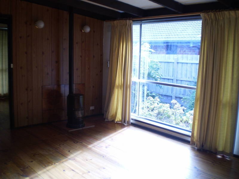 10 Allambi Avenue, Rosebud West VIC 3940