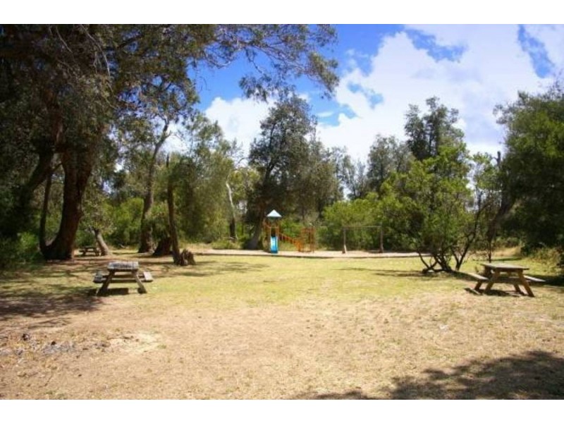 6 Ferguson Drive, Balnarring Beach VIC 3926