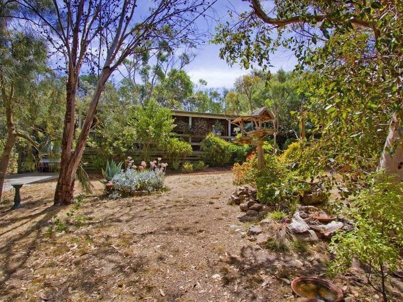 14 Beverley Hill Road, Somers VIC 3927