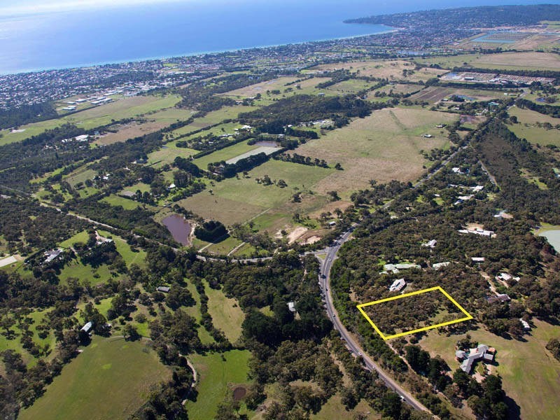 32 Luton Avenue, Red Hill VIC 3937