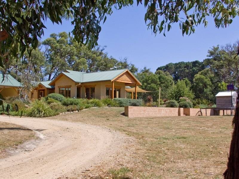 10 One Chain Road, Merricks North VIC 3926