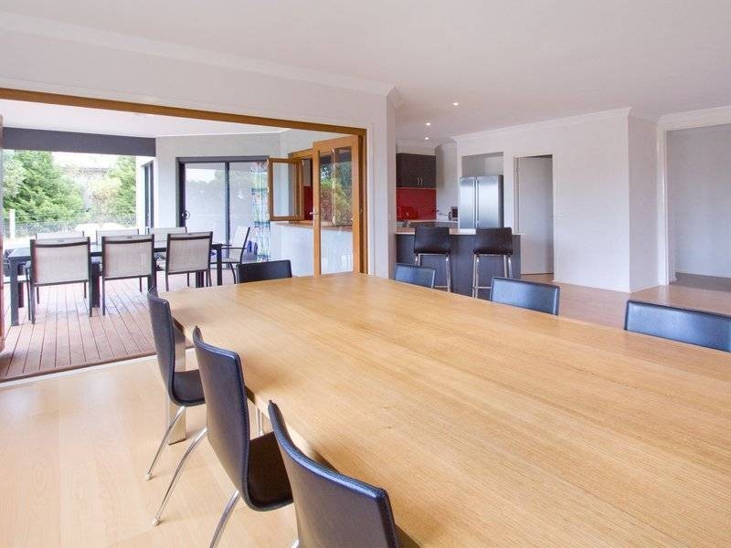 5 Yuille Avenue, Point Leo VIC 3916