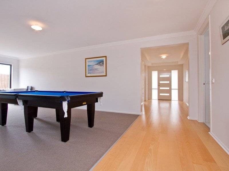 5 Yuille Avenue, Point Leo VIC 3916
