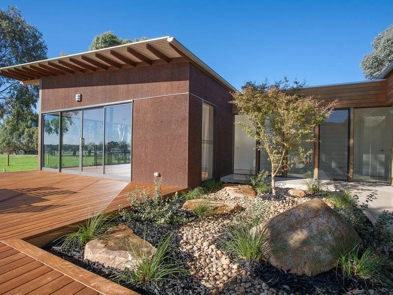 52 Sandy Point Road, Somers VIC 3927