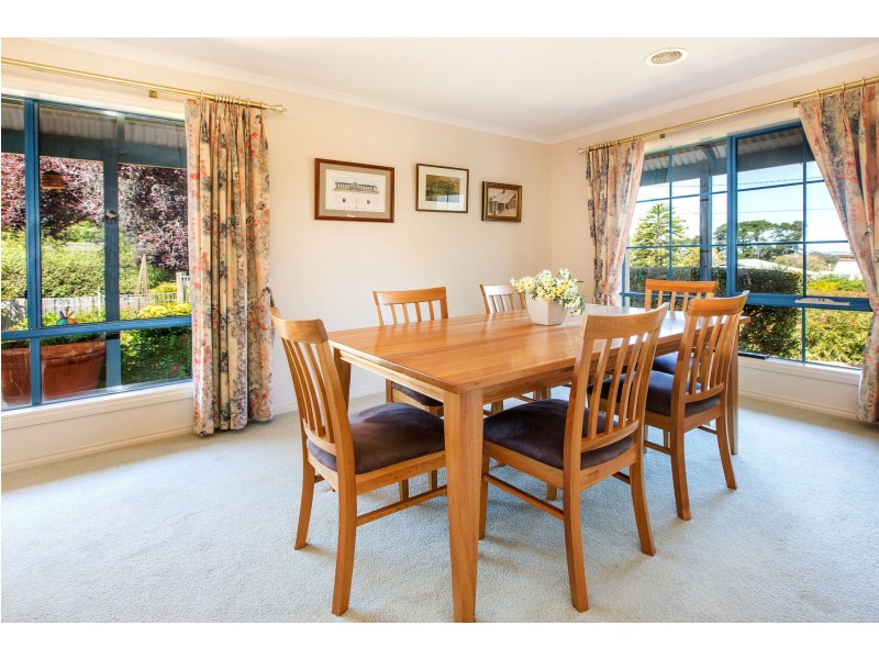 24 Azure Avenue, Balnarring VIC 3926