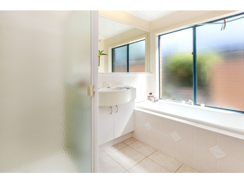 24 Azure Avenue, Balnarring VIC 3926