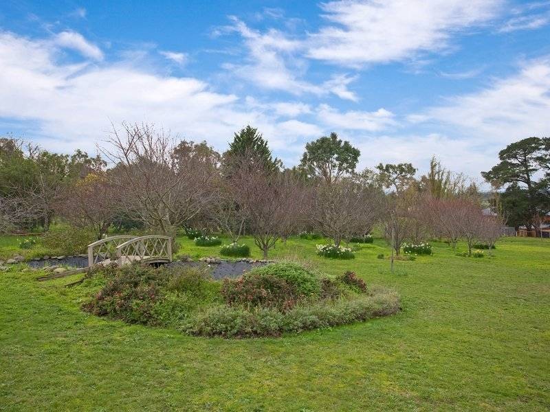 16 Peach Grove, Tyabb VIC 3913